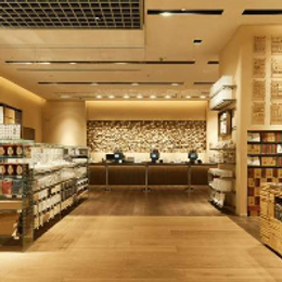 品牌音乐选得对，顾客情感有共鸣，不愁店铺没人气